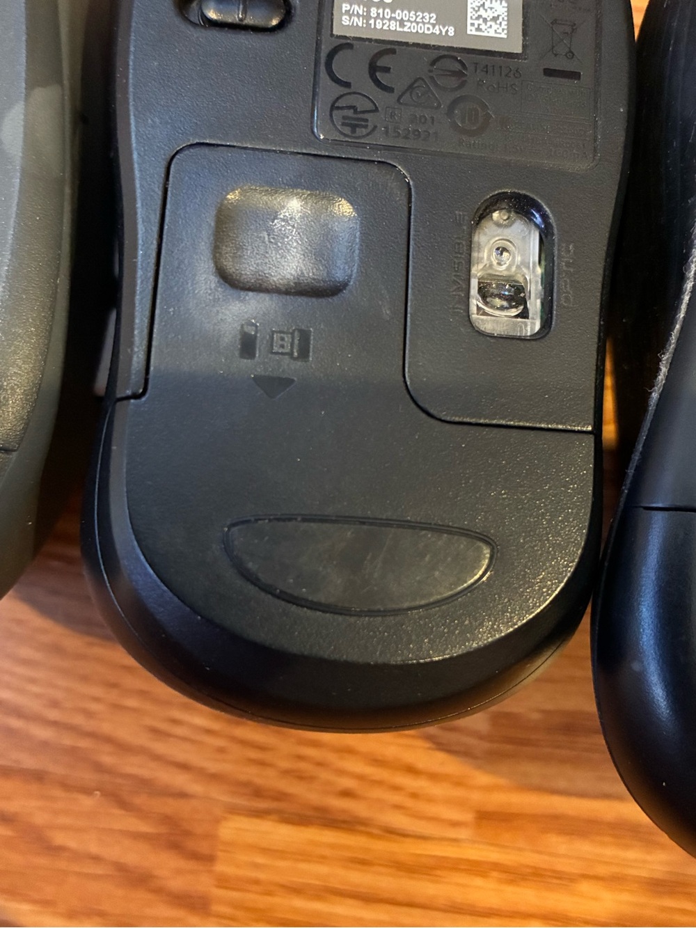 Logitech Wireless Computer Mouse bundle - Picture 4 of 8
